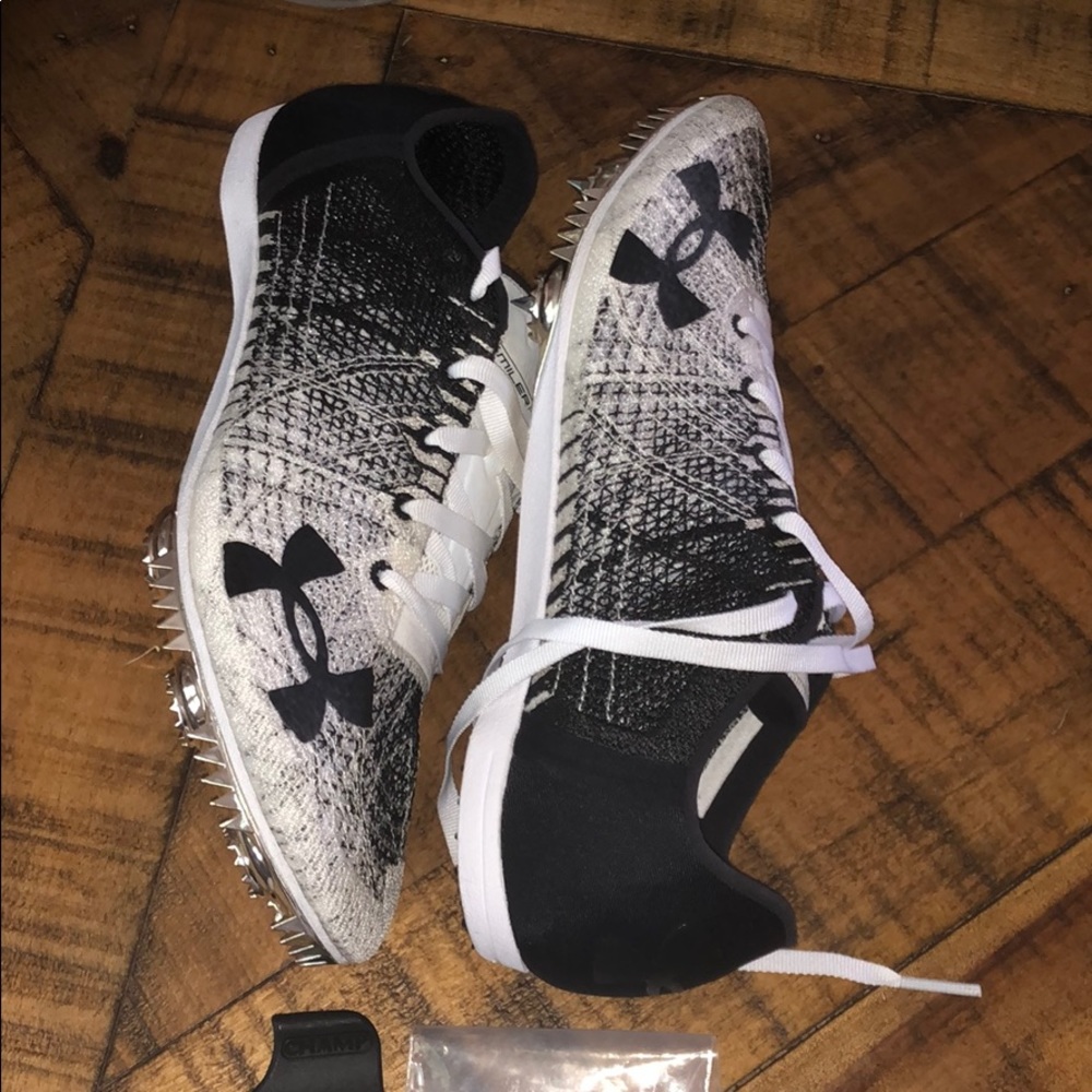 Under Armour running miler pro spikes